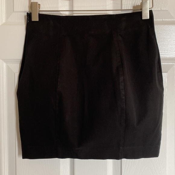 Victoria’s Secret Mini Skirt 6 - Picture 2 of 3